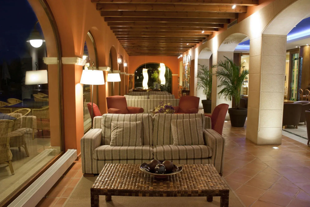 Hotel MR Les Rotes
