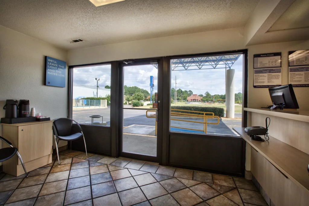 Motel 6-Dothan, AL