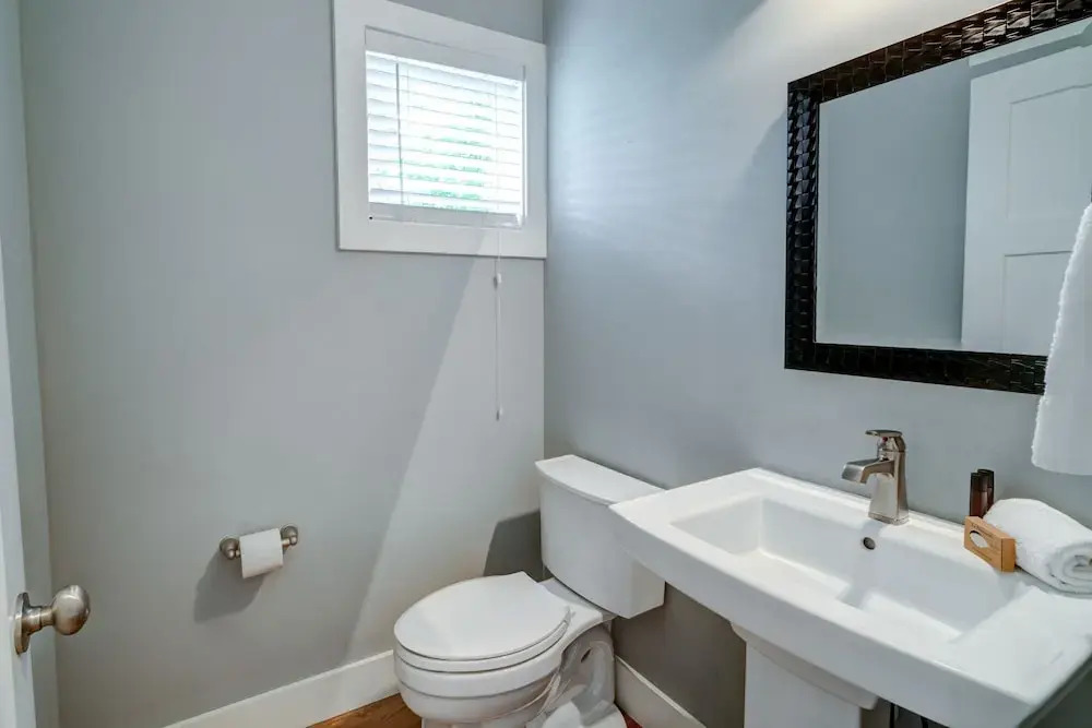 Potter Lane Home - 4 Br Home