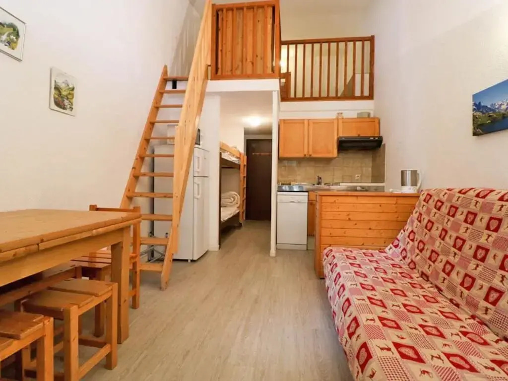 Appartement Montvalezan-La Rosière, 1 pièce, 6 personnes - FR-1-398-497