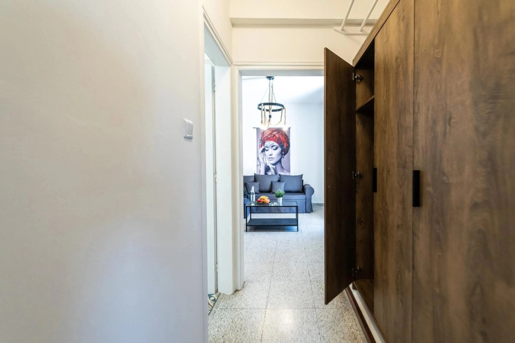 SerenityOne - Centrally located One Bedroom Apt