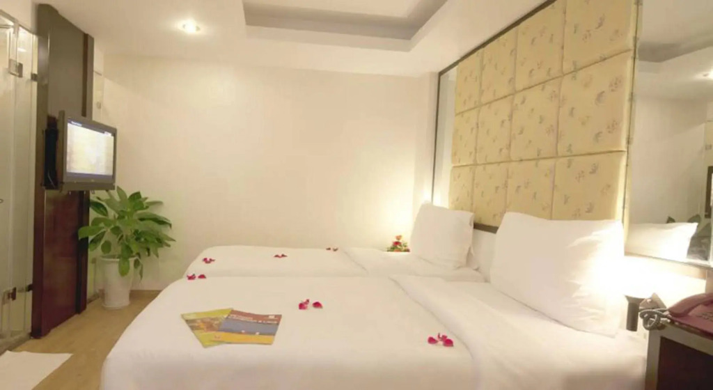 Rising Dragon Villa Hotel