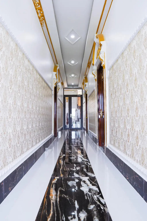 Little Saigon Hotel