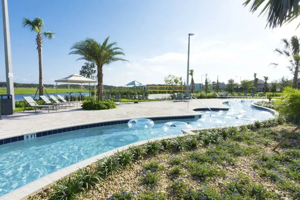 Family  Apartment at Storey Lake 272969