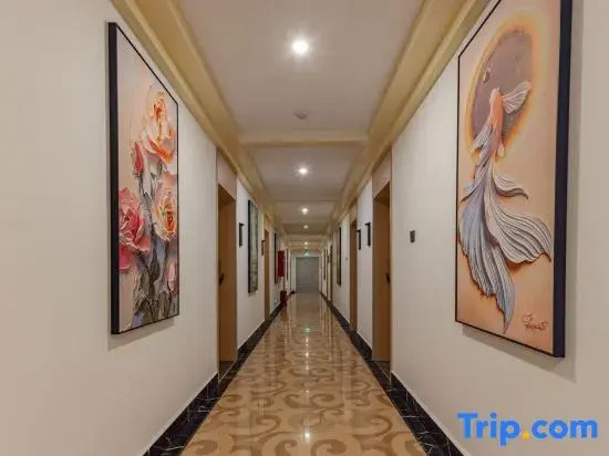 Shixu Meisu Whole House Smart Hotel (the Old Town of Lijiang Bailong Plaza Store)