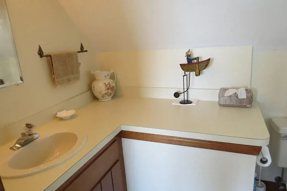 18 Squanto Drive - Three Bedroom House