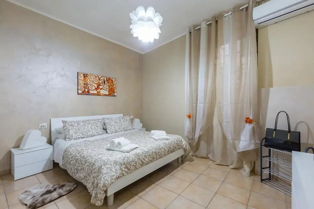 Apartment With one Bedroom in Napoli, With Wonderful City View and Wifi