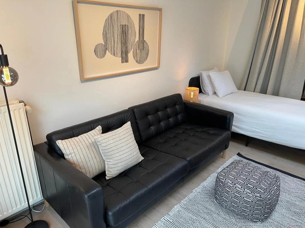 Unique luxury apartment with cosy garden!