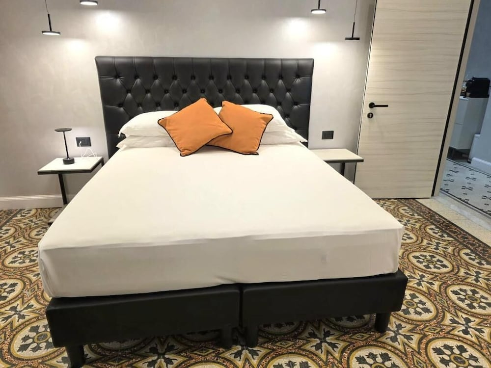 Victoria Suites