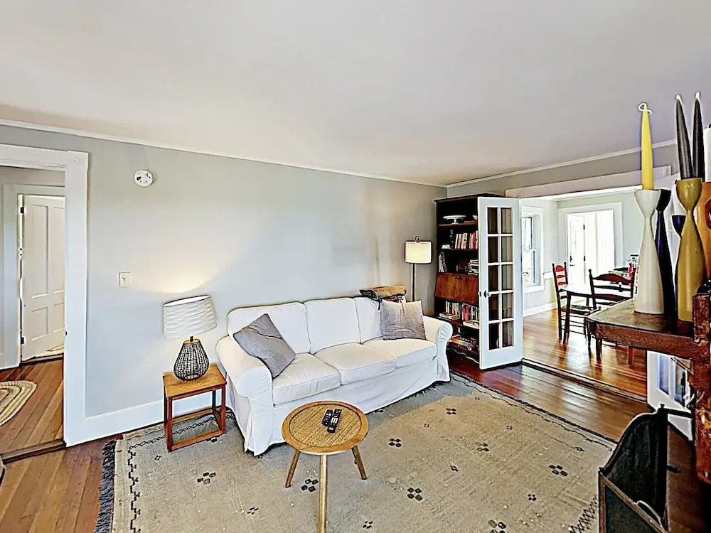 New Listing! Waterfront W/ Stunning Views 4 Bedroom Home