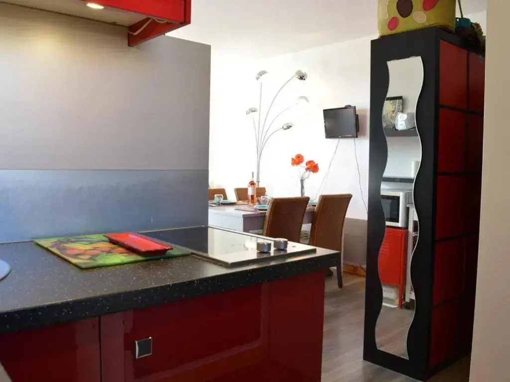 Appartement 2 pièces 6 personnes, loggia vue mer, parking, piscine - FR-1-229D-626