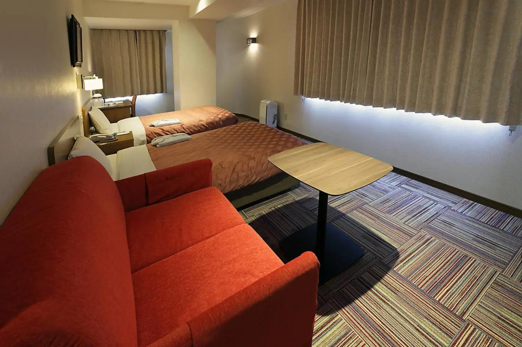 Kumegawa Wing Hotel