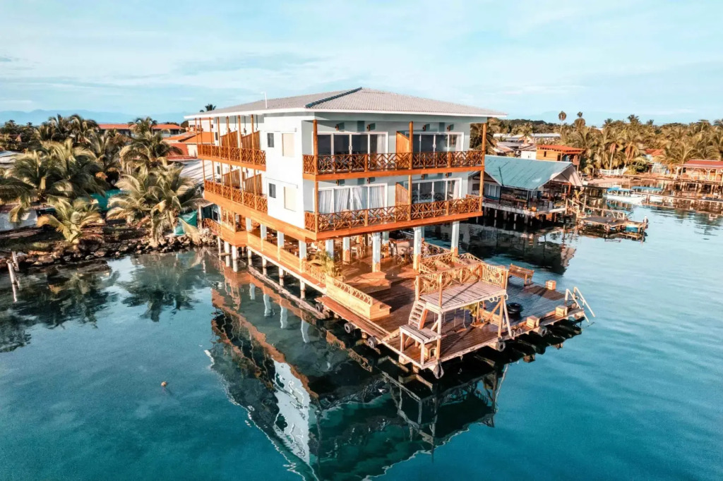 Bambuda Bocas Town - Hostel