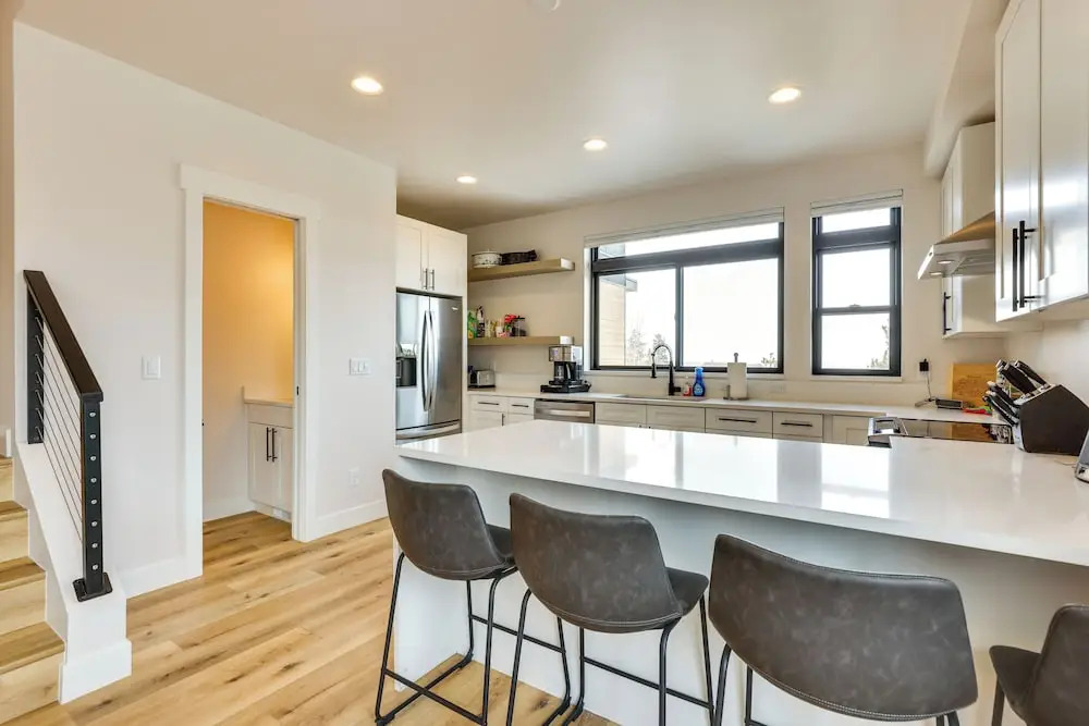 Sleek Fraser Townhome < 8 Mi to Winter Park!