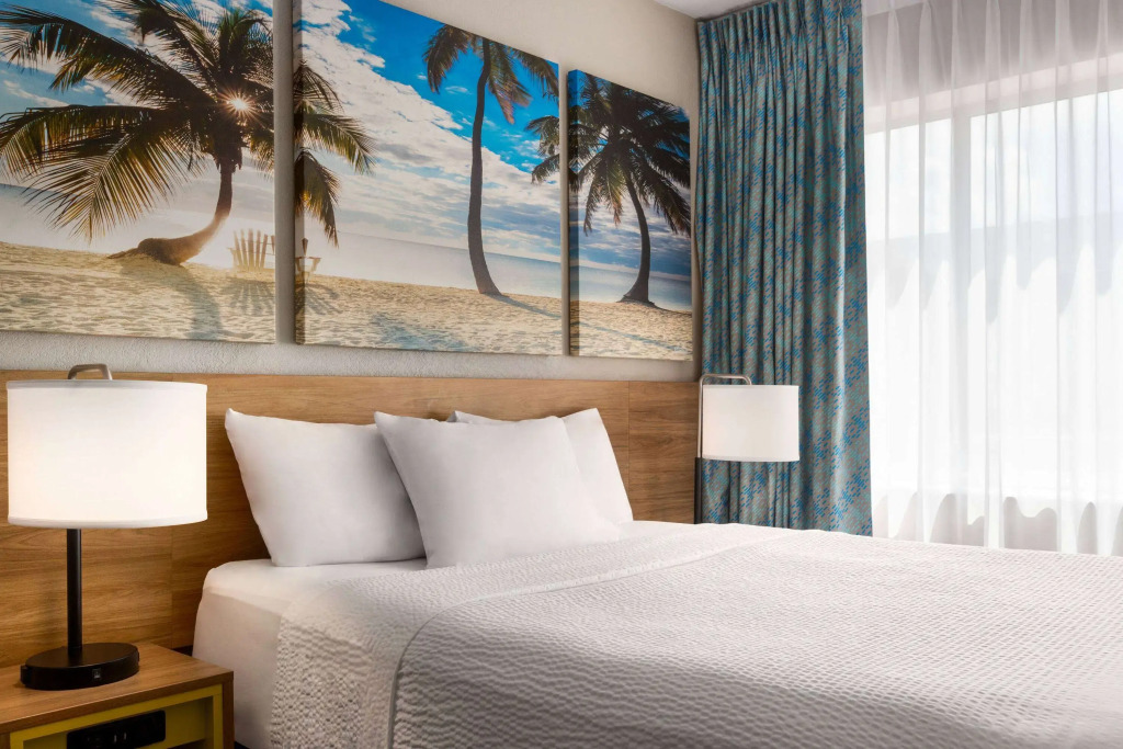 Days Inn by Wyndham Miami Airport North