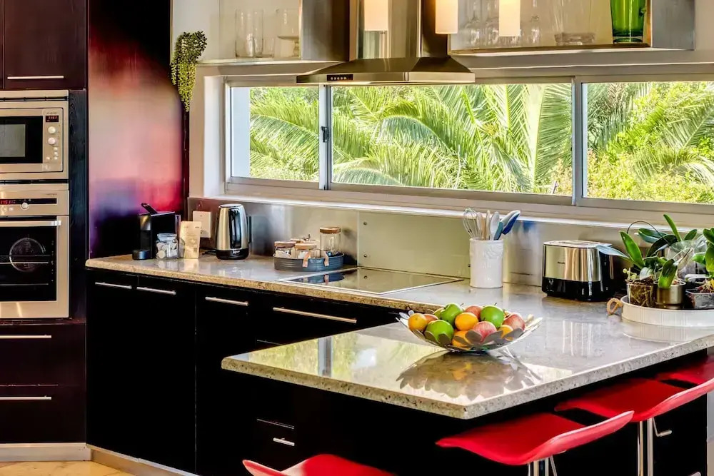 Refined Comfort and Scenic Beauty at Aviewor2