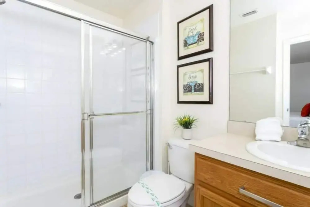 4572 Perfect home for your family close to all parks