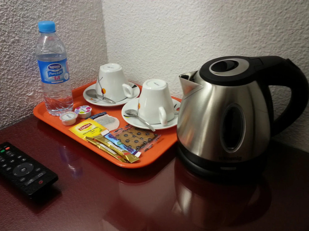 Brit Hotel Porte dEspagne
