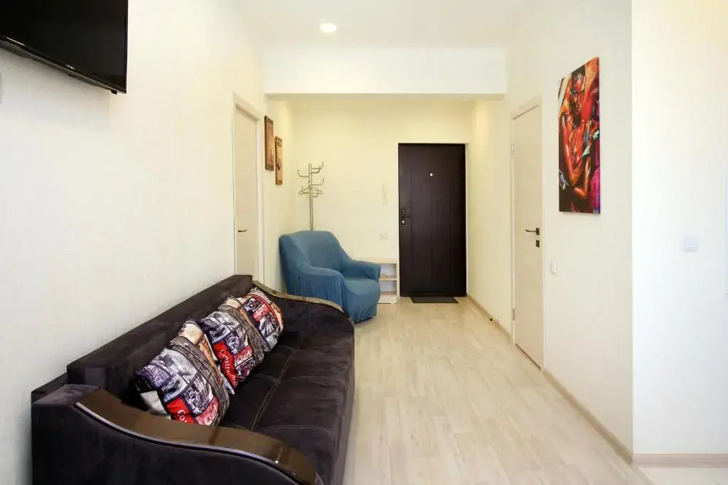 ZhK Raduzhnyj bereg apartamenty bliz aeroporta RB343