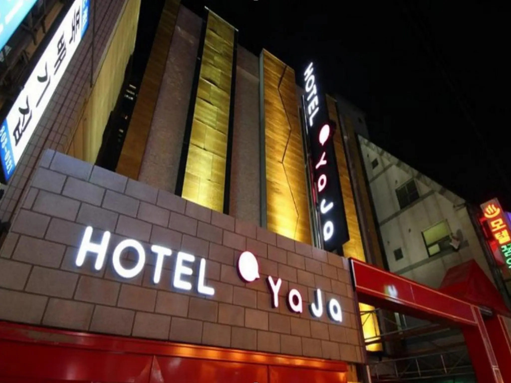 Hotel Yaja Lotte Department Store