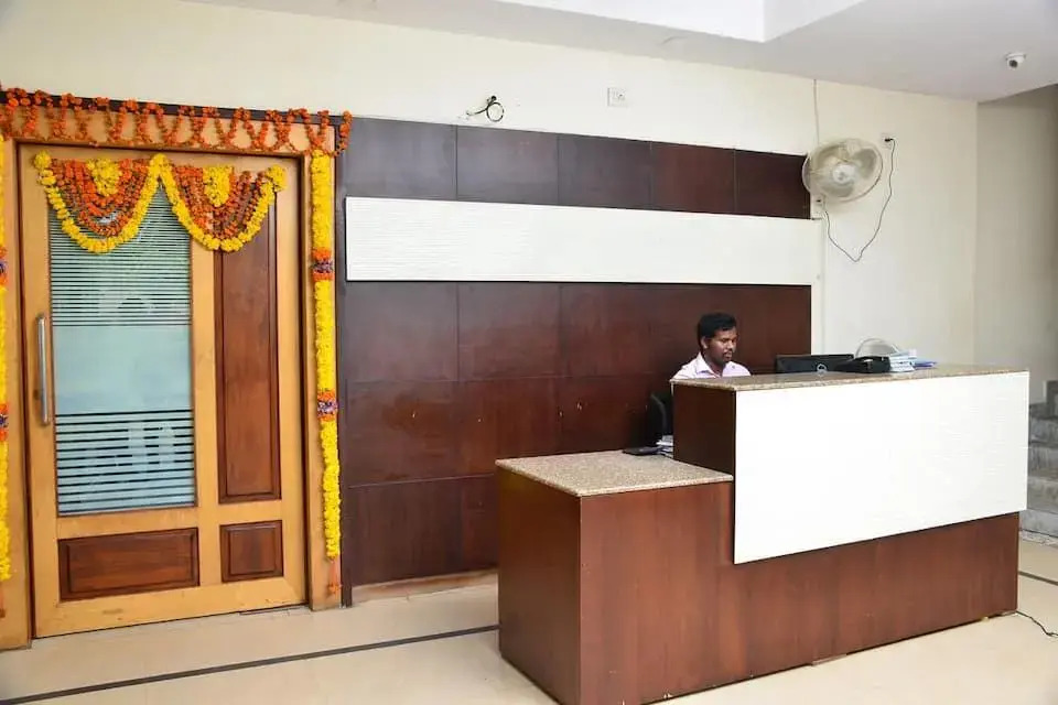 Hotel Sitara Grand