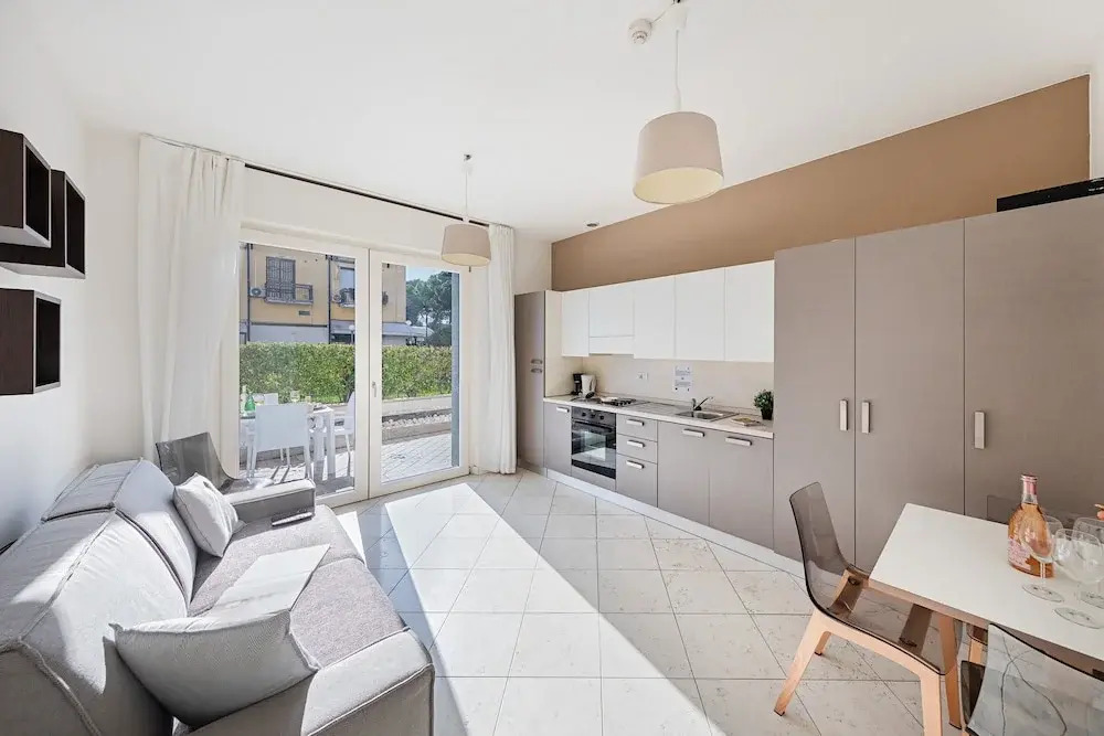Residenza Miralago - 04 Augusta - Locazione BK