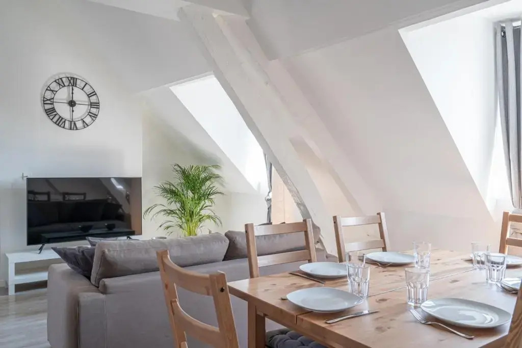 T3 Lumineux Proche Chateau Tout Equipé