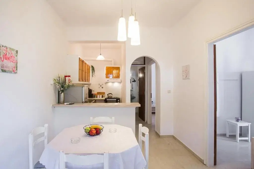 Vallias Seaview Apartments by Konnect, 300m from Nissaki beach
