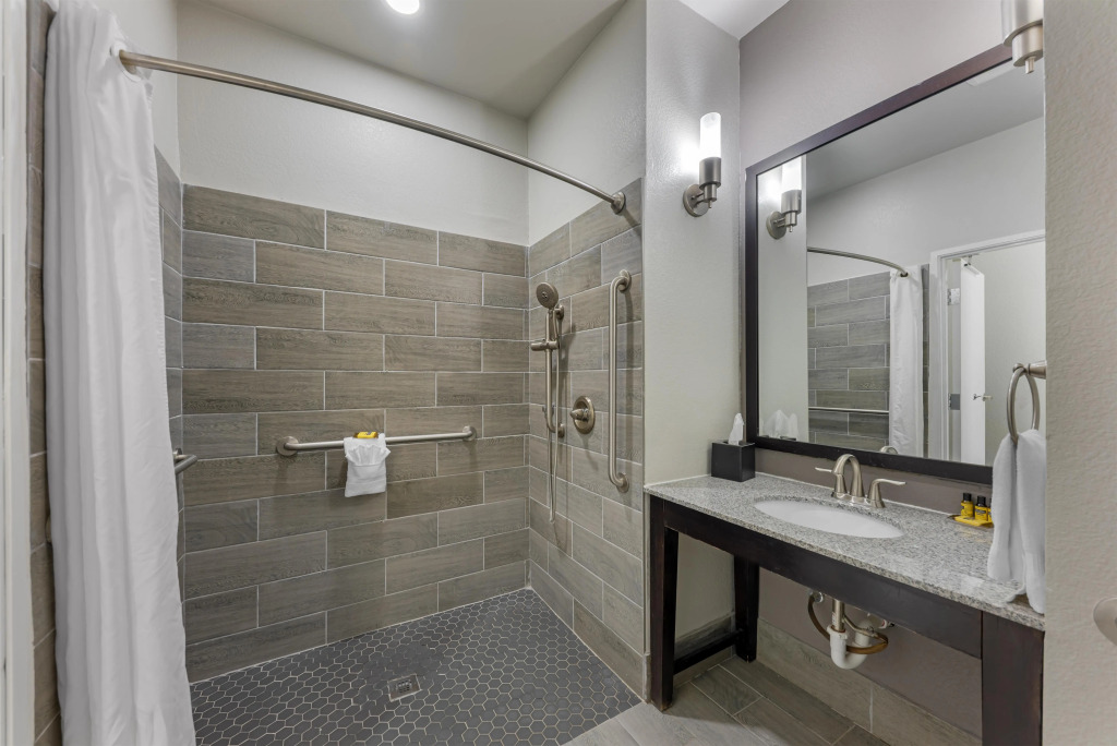 Best Western Plus Austin Airport Inn & Suites