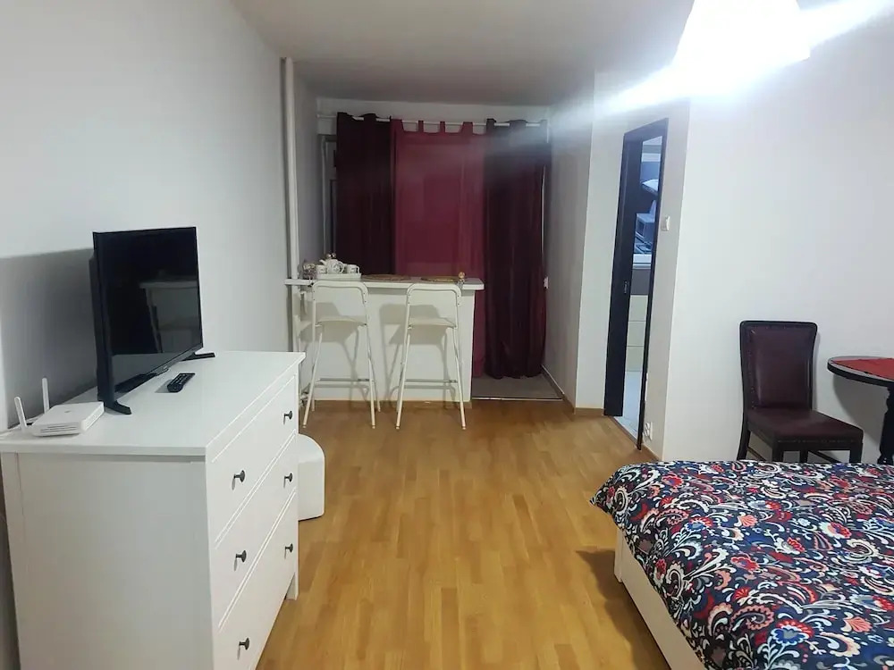 Apartment With one Bedroom in Sector 3, București, With Wonderful City View and Wifi - Near the Slopes
