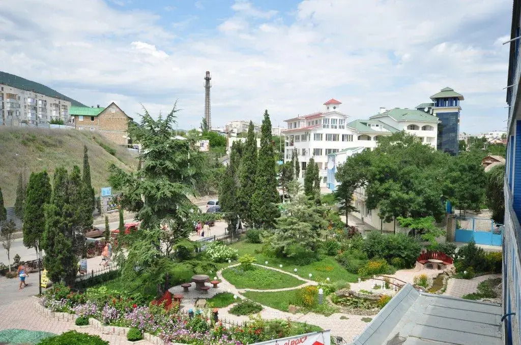 Отель Сурож