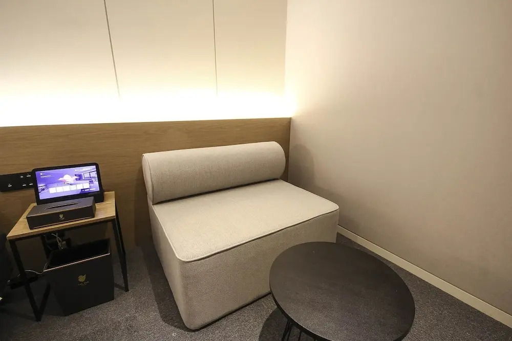 Busan Sasang The Van Hotel