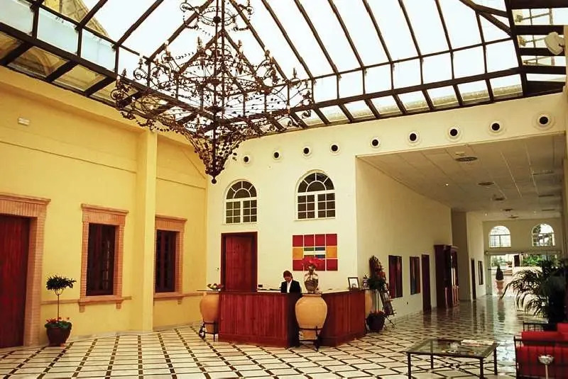 Prestige Palmera Plaza