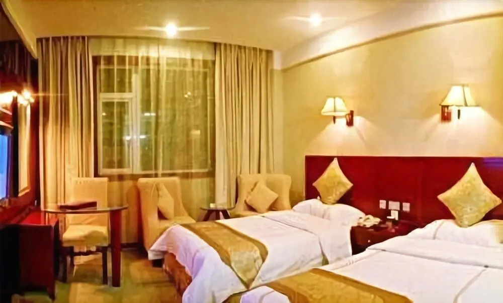 Everight International Liz Fortman Hotel