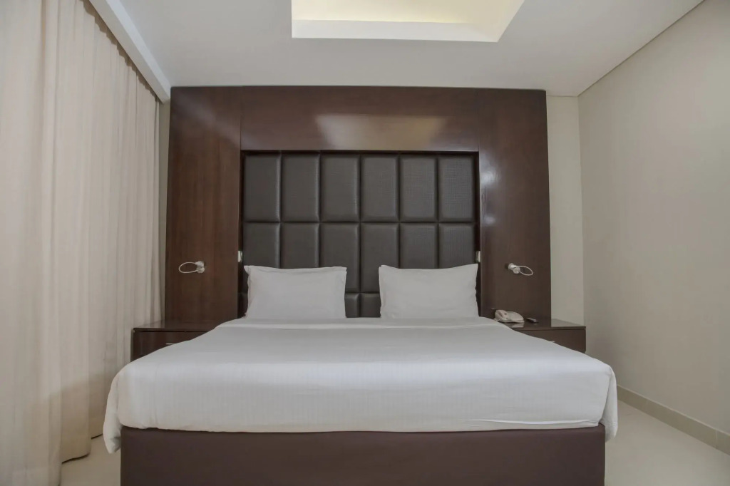 Staybridge Suites Dubai Internet City by IHG