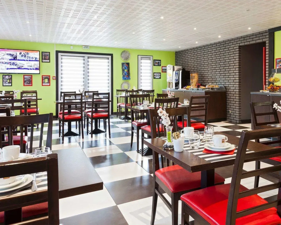 Louna Hotels