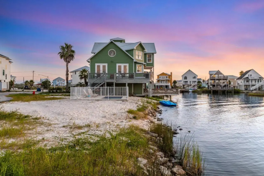 Orion by Meyer Vacation Rentals