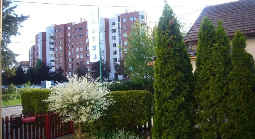 Ravnice Youth Hostel