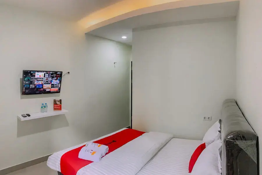 RedDoorz Syariah @ Kotabaru M Yamin Street Pontianak