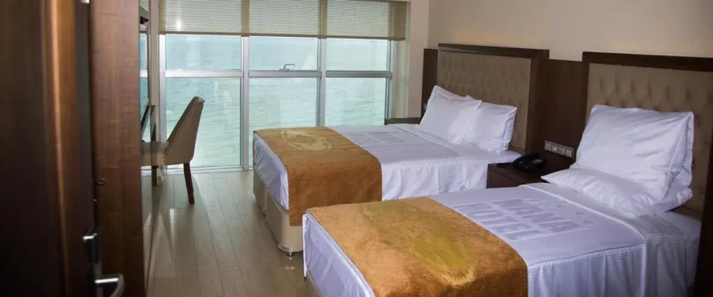 Nana Hotel