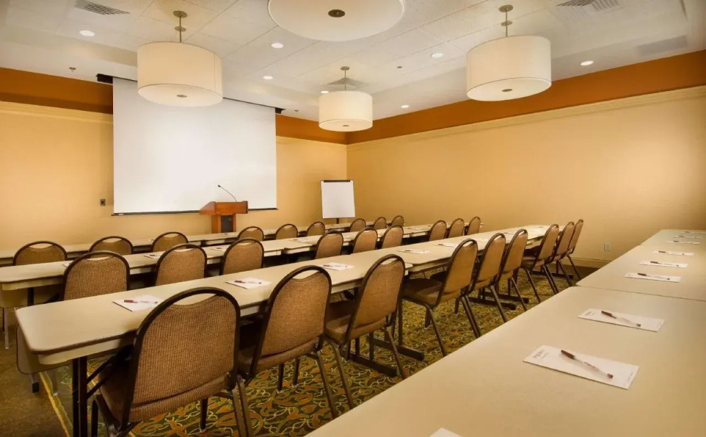 Drury Inn & Suites Kansas City Independence