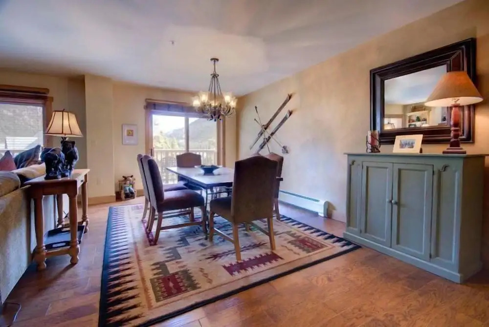 3 Bedroom Condo In River Run With Shared Pool, Hot Tubs, 100 Yards To Gondola