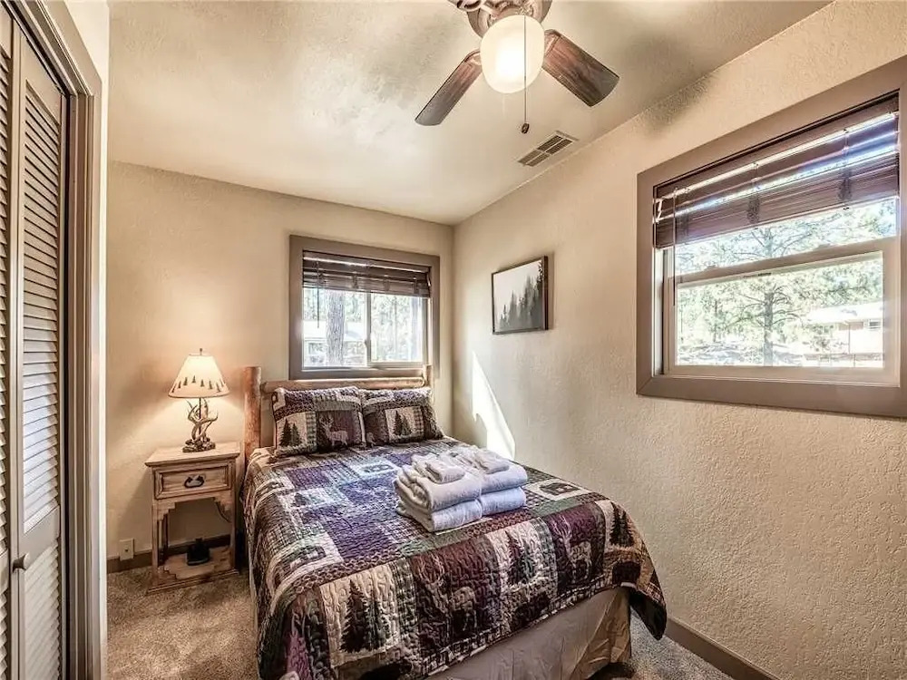 Tall Pines, 4 Bedrooms, Hot Tub, Fireplace, Sleeps 8