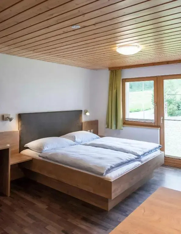 Apartment Madlaina