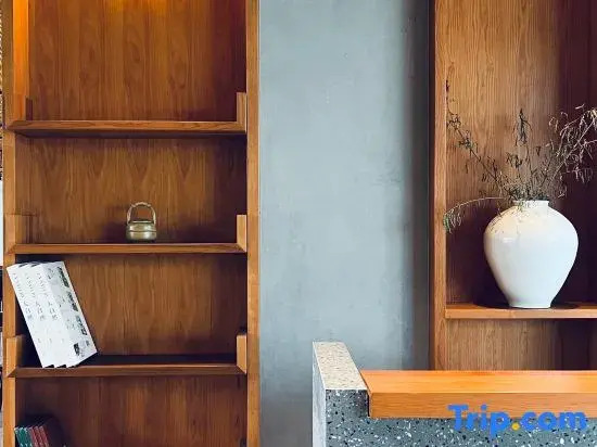 Shanghai Huafang Tongxiang Tour Boutique Hotel