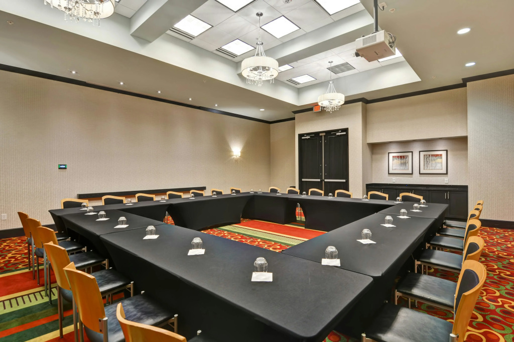 Hampton Inn & Suites Crabtree