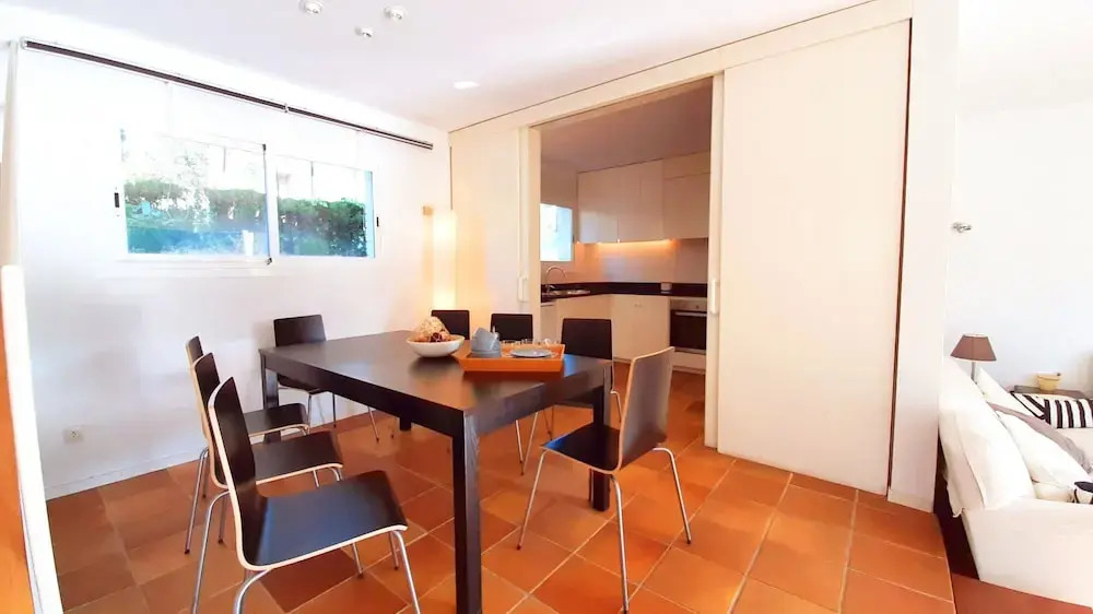 Villa - 4 Bedrooms with Pool and WiFi - 107985