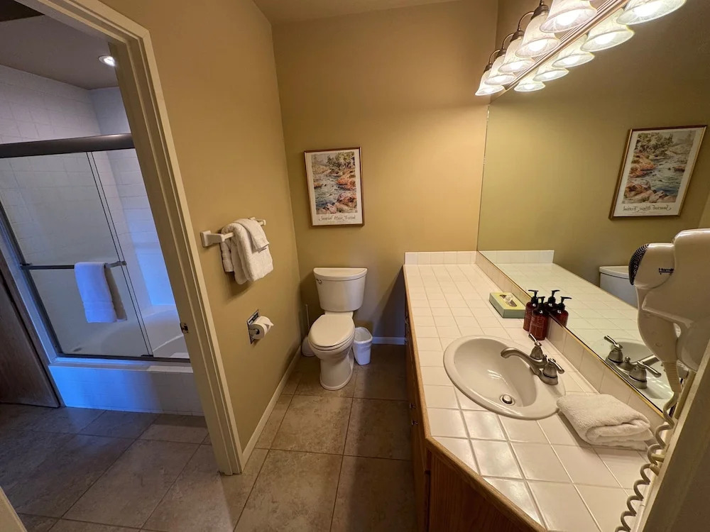 River Ridge 513ab 2 Bedroom Condo