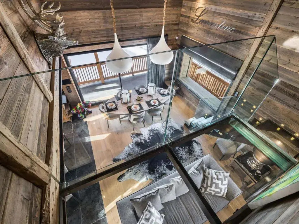 Chalet de luxe avec jacuzzi, salle cinéma et piscine au centre de Megève - FR-1-569-10