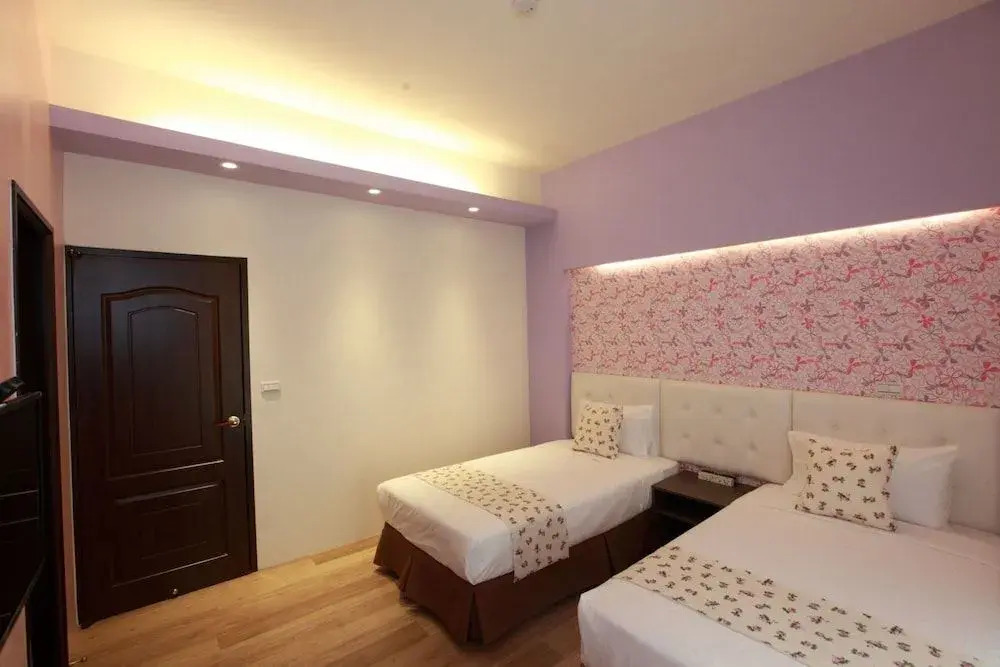 Heyuan B&B